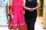 11sep_nishasagar-smitten01