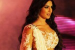 11sep_priyanka-catwalk00