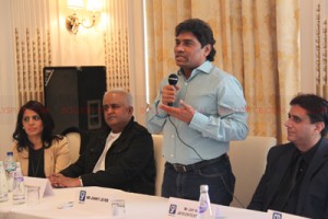 johnylever01 300x200 johnylever01