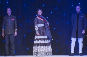 Manish Malhotra17 300x199 Manish Malhotra17