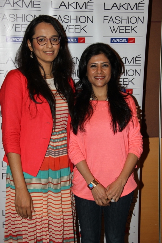 Purnima Lamba Head of Innovations Lakme with Lakme Fashion Week SR 2013 Grand Finale Designer Namrata Joshipura (3)