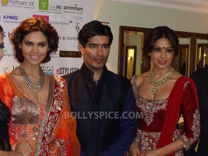 13oct_Manish-Bipasha-Esha01