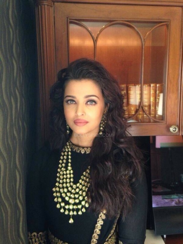 Aishwaryakalyanjewlery2