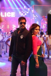 14aug_Singham Returns Ajay Kareena 01