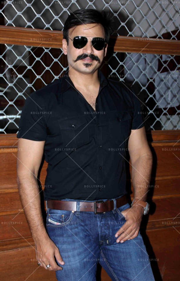 14oct_BankChor-OnSet22