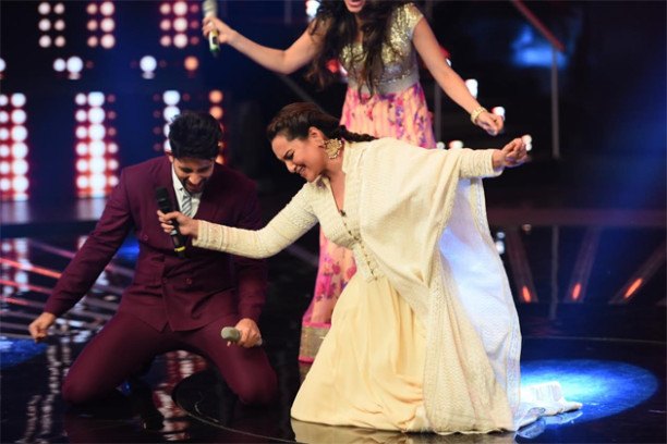 15sept_sonakshiindianidol-03