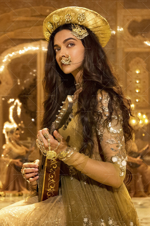 15oct_BajiraoMastani-Deepika-Princess