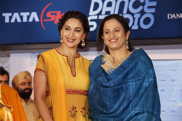 Superstar Madhuri Dixit Nene and Pallavi Puri, Chief Commercial Officer, Tata Sky at the launch of Tata Sky ‘Dance Studio’.