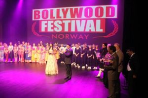 zeenat-aman-opens-bollywood-festival-norway-2016-8