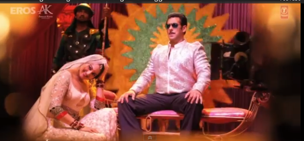 Pandey Jee Seeti Full Hd Video Song Download The Making of Dagabaaz Re and Pandey Jee Seeti – Dabangg 2 | BollySpice