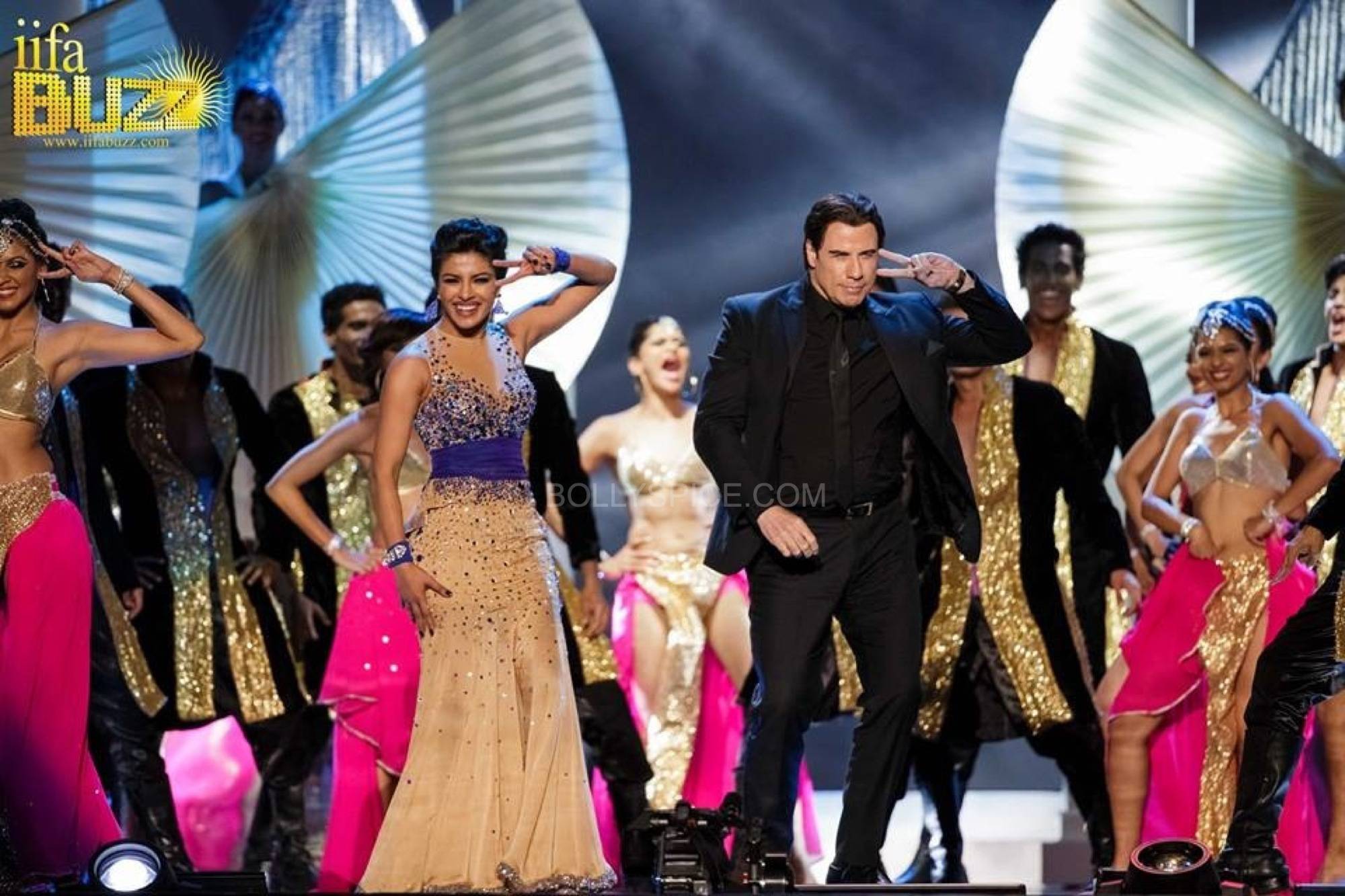 Priyanka chopra and john travolta dance